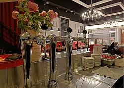 Sint-Niklaas - Brasserie / bistro in het Waasland Shopping Center