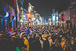 Gent - De Overpoort roept: neem deze toog over!