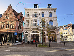 Gent - Handelspand met drie studio’s te koop op topligging