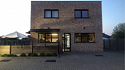 REGIO Aarschot/Heist-op-den-Berg : Unieke Kans ! Aankoop volledig pand alles inclusief // of overname  HF  +huur handelsruimte en  appartement