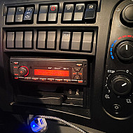 Lokeren - Vrachtwagen Renault D14 MED P4x2 240E6Global CAB