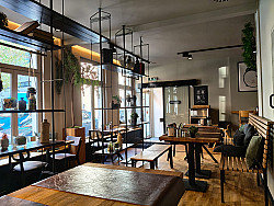 Turnhout - Restaurant/snackbar/broodjeszaak over te nemen