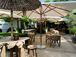 Maldegem - Restaurant met woonst over te nemen in het centrum