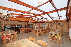 Regio Burcht - Kruibeke - Brasserie/taverne met zeer grote terras en speeltuin naast dubbele drukke baan op een perceel van ca 1.800m²