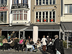 Kortrijk - Toplocatie grote markt - Café snack