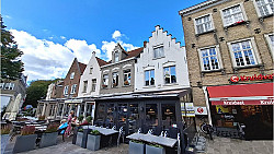 Brugge - Te huur - Horecapand met Terras op commerciële ligging