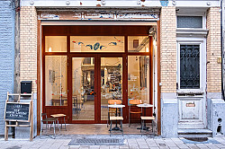 Antwerpen - Bakkerij met koffie- en lunchbar